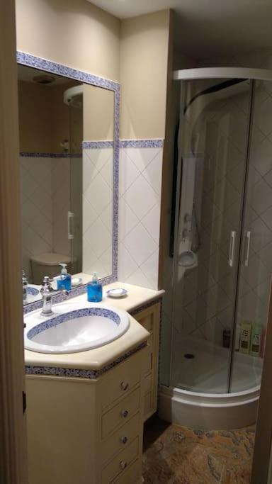 Penthouse!!! Center Of Seville!!! 2 Bedroom + 2 Bath!!! * Siviglia